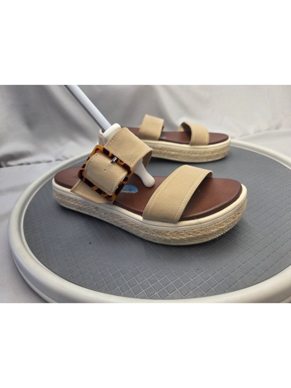 Mia Carleen Women’s Sandals Size 7.5 Used No Box Stylish Summer Shoes